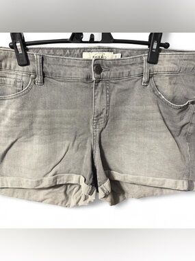 torrid Gray Cuffed Denim Shorts - Size 18
